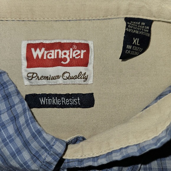 Men Wrangler Dress Shirt size xl - Picture 2 of 3